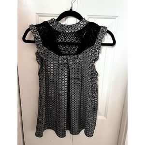 Very cute Lily White lace top.